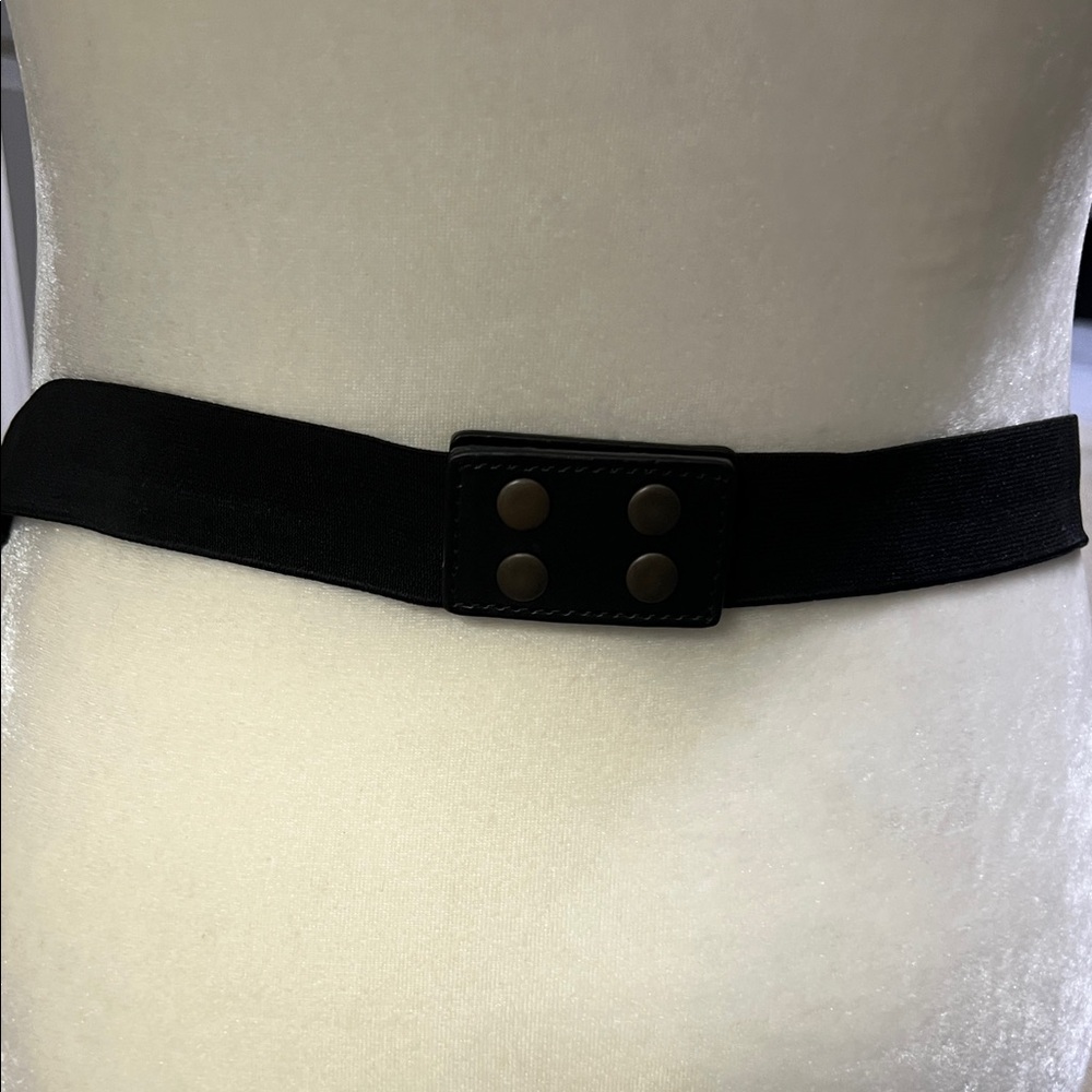 NWOT CHICO’S Fashion Belt - Picture 2 of 10